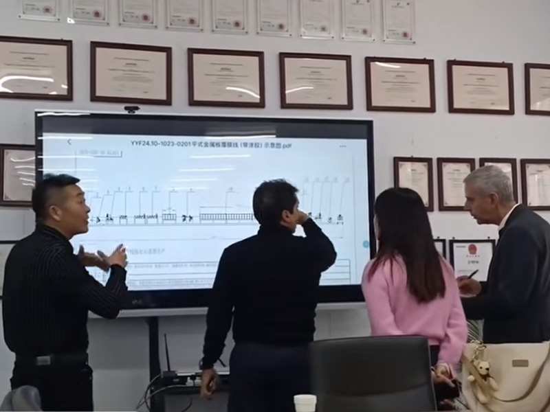 2025中拓冷彎開年大捷！新年新征程中拓冷彎門框機敲開西班牙市場大門