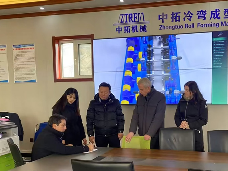 2025中拓冷彎開年大捷！新年新征程中拓冷彎門框機敲開西班牙市場大門