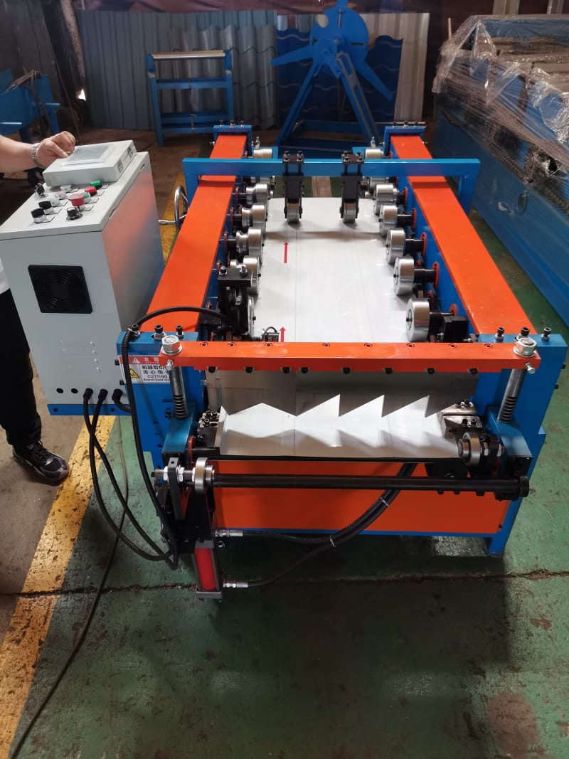 一文讀懂立縫屋面瓦成型機(jī)：適用場景、立縫分類與客戶需求全解析