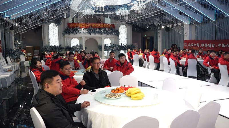 蛇年伊始萬象更新，中拓機械正月初八開工大吉，開啟冷彎行業(yè)新征程